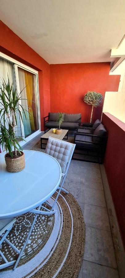 Avec Terrasse, Parking Et Proche Tramway *