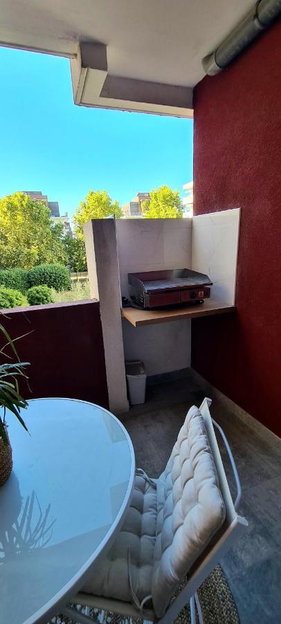 Apartamento Avec Terrasse, Parking Et Proche Tramway *