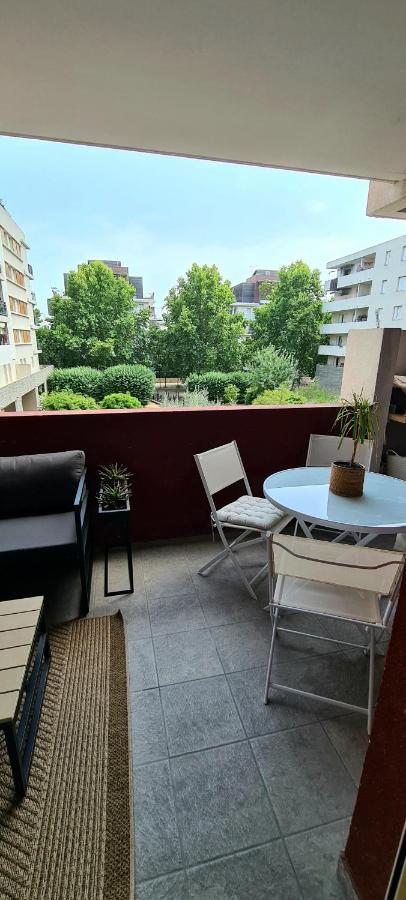 Apartamento Avec Terrasse, Parking Et Proche Tramway